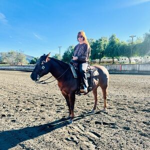 Meet your Posher, Alexandra